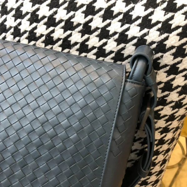 BV Briefcase Size: 32cm Blue - Image 7