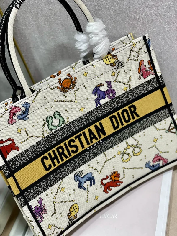 Book Tote Size: 41.5cm - Image 6