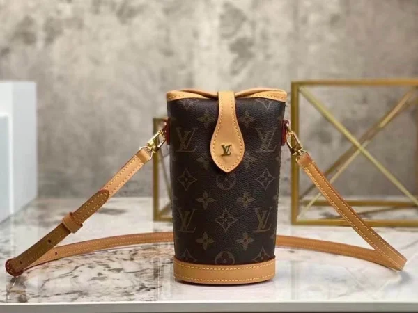 Louis Vuitton Medium Vintage Bag Series Size: 14.5*18*6.5cm