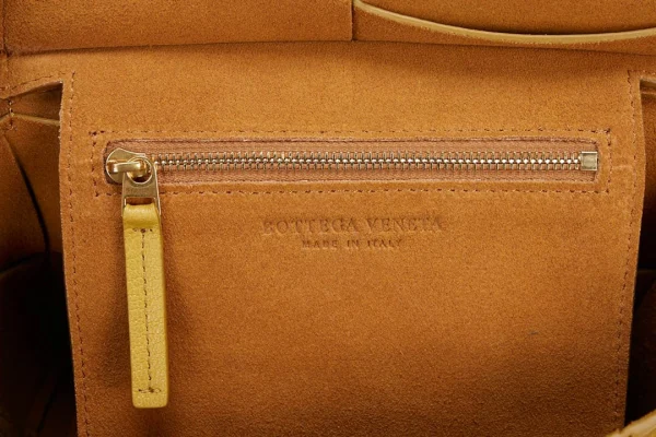 BV Bottega Veneta Arco29 series bag Size: 29x22cm - Image 3