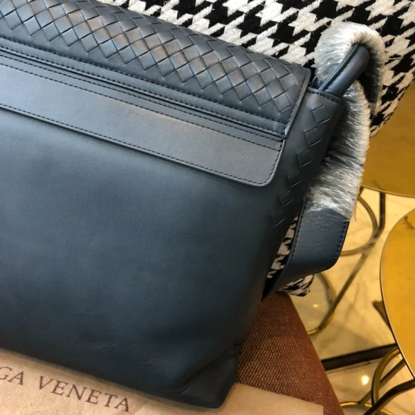 BV Briefcase Size: 32cm Blue - Image 2