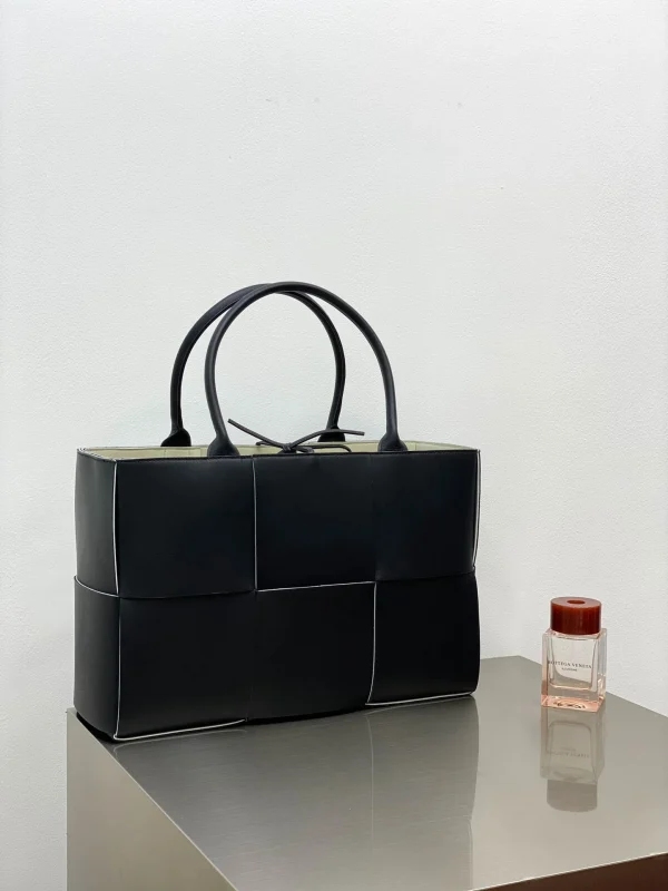 BV ARCO TOTE Handbag Size:38x25cm 609175 - Image 9