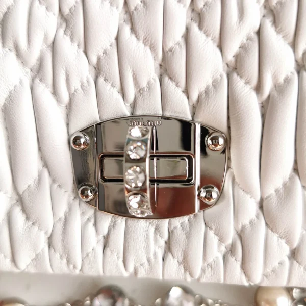 Miu Miu Diamond Chain Bag size: 22.5, 4.5, 12 - Image 6