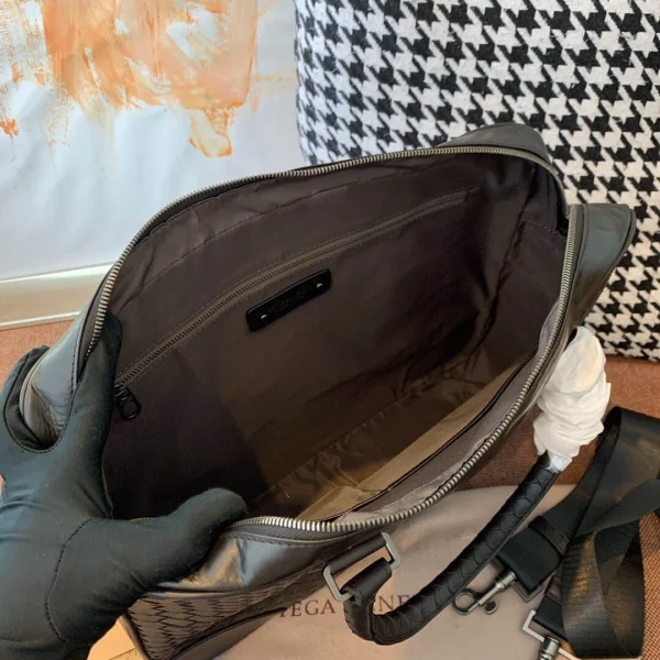 BV Briefcase Size: 40cm 98052 - Image 2
