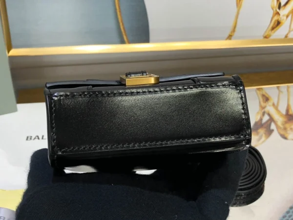 Balenciaga Paris Model: LG0115 Size: 11.5x14x4.5cm - Image 4