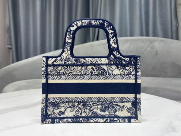 Book Tote Handbag Size: 22.5x24x8 cm - Image 8