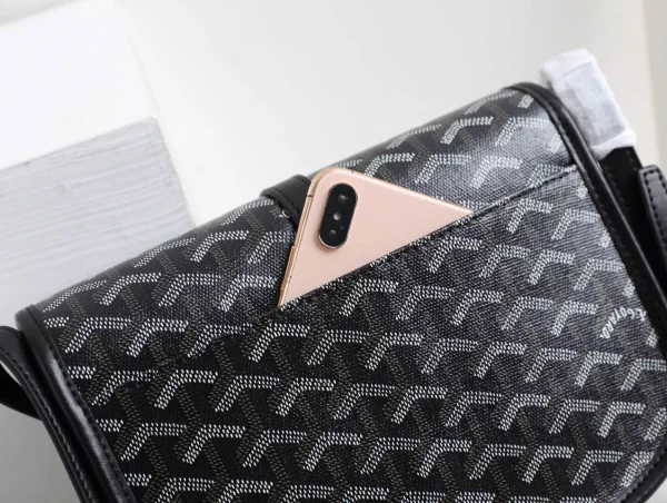 Goyard Messenger Bag Size:22*17*7cm - Image 7