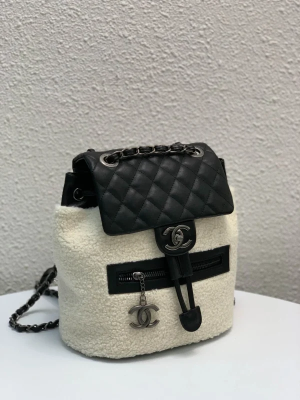 Backpack size: 24*14*22 high cm - Image 9