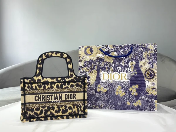 Book Tote Handbag Size: 22.5x24x8cm