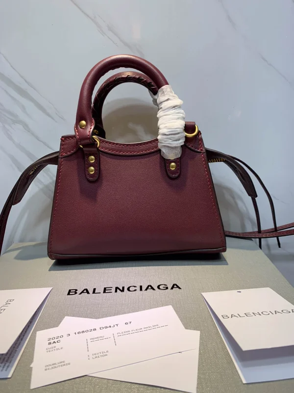 Burgundy Size: 18cm - Image 4