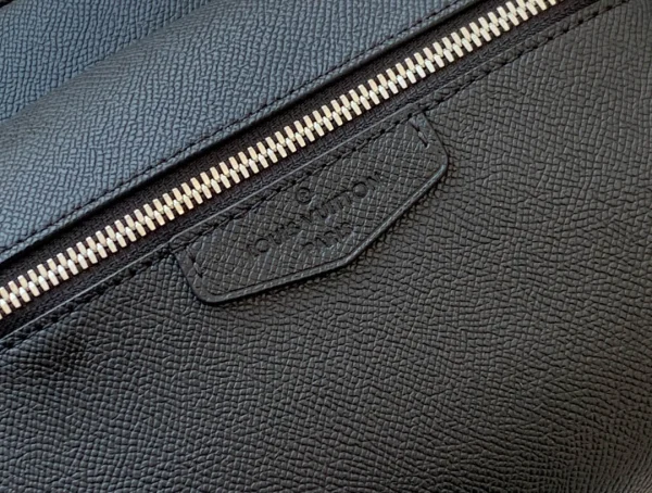 Louis Vuitton Size 29.5x20x10.5 cm - Image 6