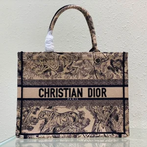 Book Tote Handbag Size: 36 x 27.5 x 16.5 cm