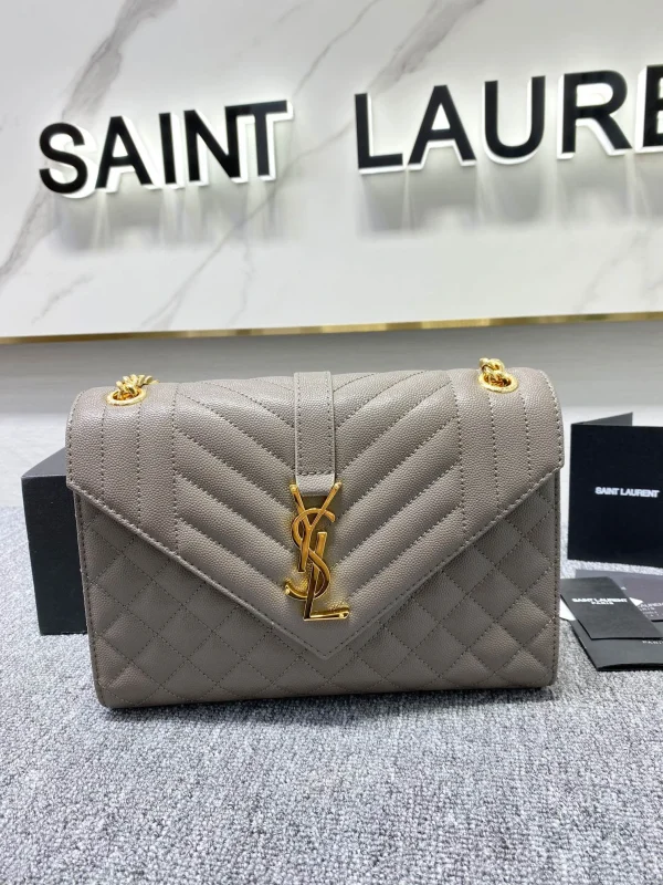 Saint Laurent Messenger Bag Size: 24x17.5x6 Code: 392739