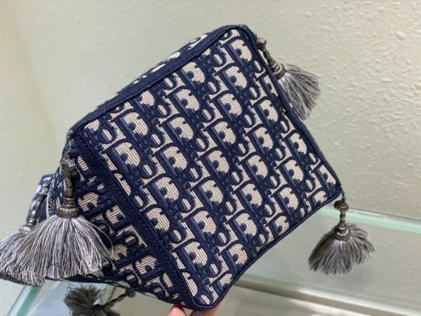 BUBBLE Bucket Bag Size:16 x 25 x 16 cm - Image 4