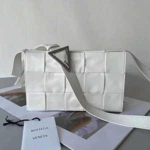 BV casseete bag Size: 23x15cm