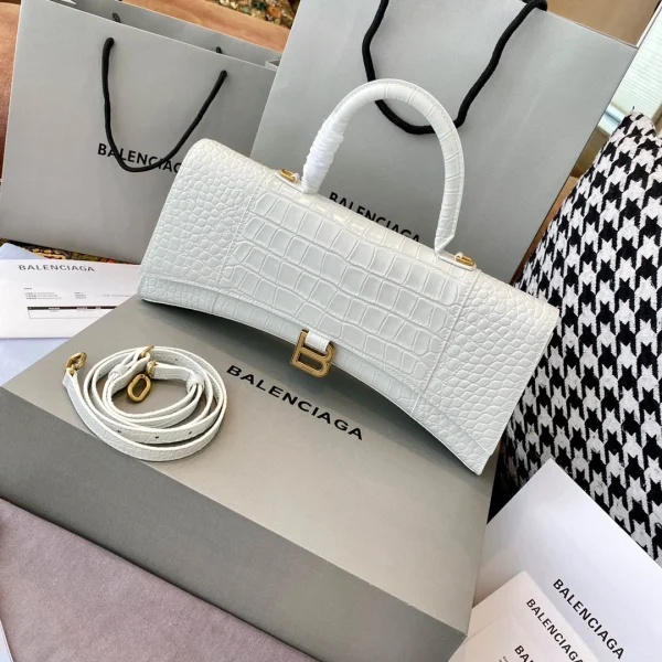 Balenciaga Handbag - Image 9