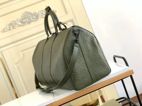 Louis Vuitton Travel bag Size: 50 x 29 x 23 cm - Image 9