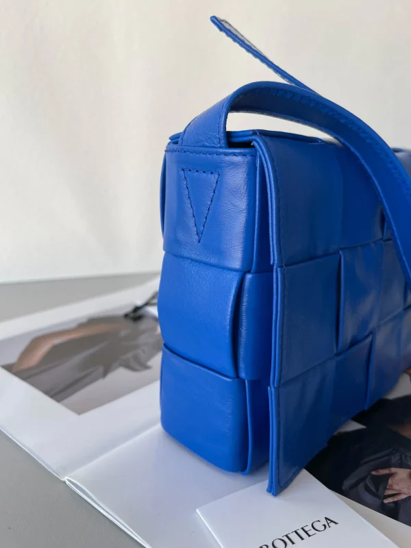 BV Cassette bag Size: 23x15cm 667298 - Image 8