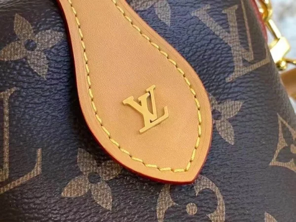 Louis Vuitton Medium Vintage Bag Series Size: 14.5*18*6.5cm - Image 6