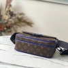 Louis Vuitton Size: 22 x 18 x 8 cm - Image 7