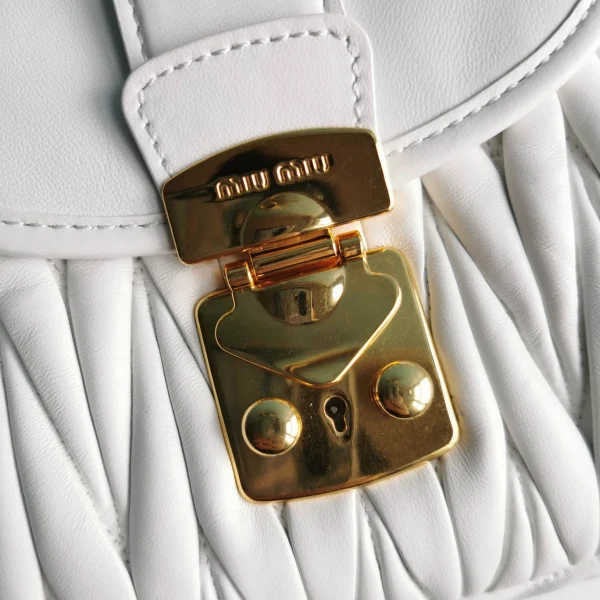 miu miu bronze metal white Model: 5BH188 size: L16.5, H24, W6.5 - Image 6