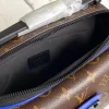 Louis Vuitton Size: 22 x 18 x 8 cm - Image 3