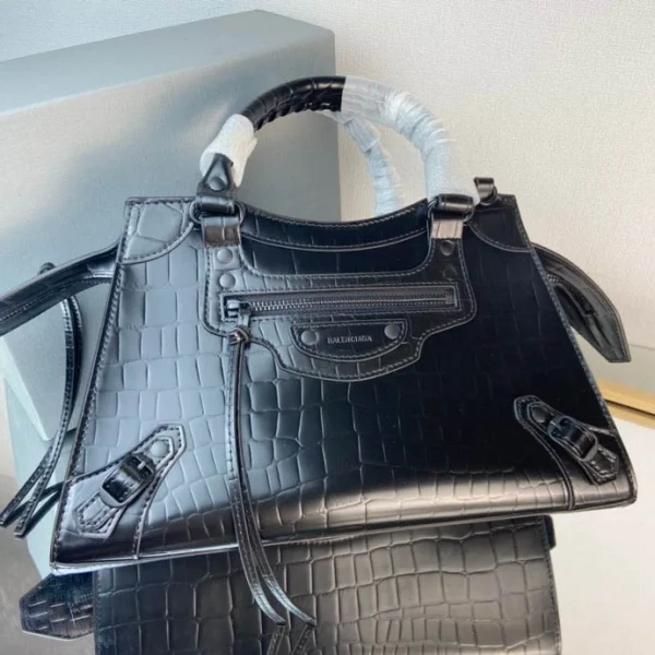 Balenciag* Neo Classic Casual Bag Size: 18cm - Image 5