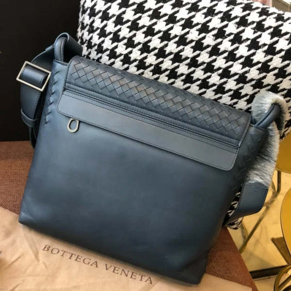 BV Briefcase Size: 32cm Blue - Image 3