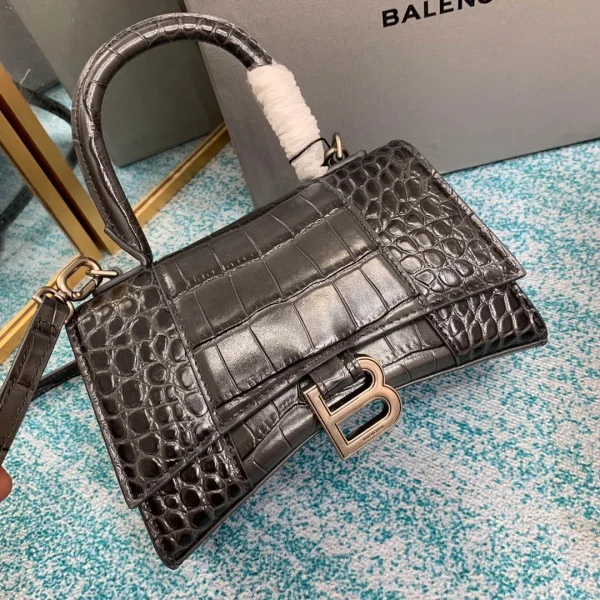 Model: 8896 Size: 19x8x21cm - Image 6