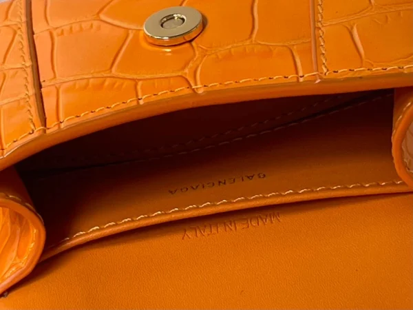 Balenciaga hourglass bag orange model: 169 size: 12104.5cm - Image 2