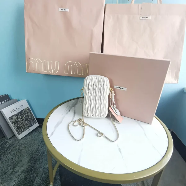 Matelasse metal chain shoulder strap with zipper pocket size: 17 2.5 9 Length: 115cm - Image 18