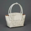 BV Bottega Veneta Arco29 Collection Bag Size: 29x22cm - Image 8