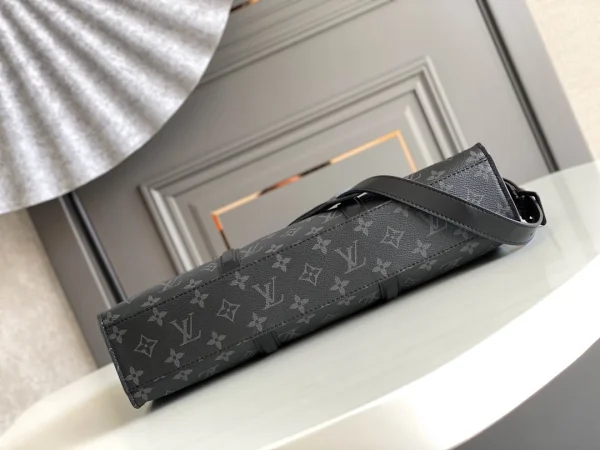 LV Model No.: M56319 M45392 Size: 20*14*8cm - Image 5