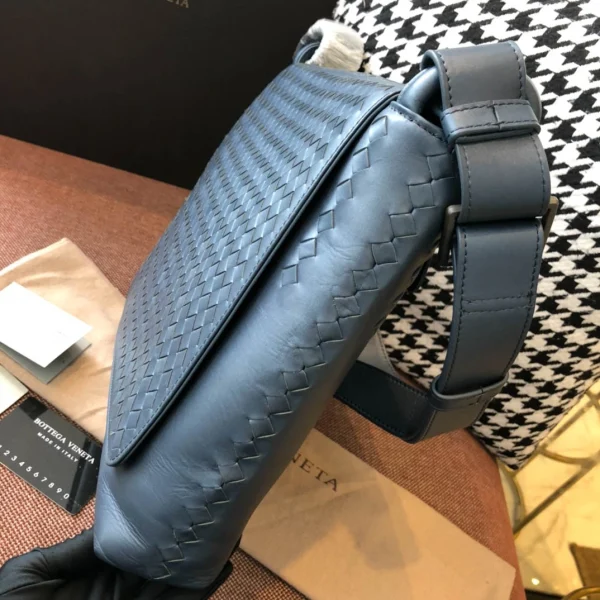 BV Briefcase Size: 32cm Blue - Image 4