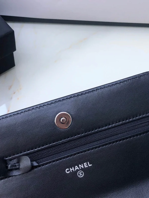 Brand: Chanel Model: 0957 Size: 19cmX11.5cmX7cm - Image 2
