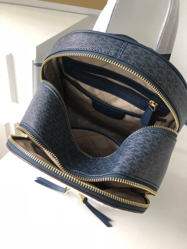 MK Handbag Crossbody Size:23*18*12 - Image 2