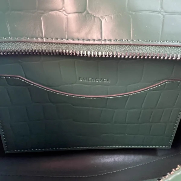 Balenciag Neo Classic Casual Size: 25*33*13*20cm - Image 2