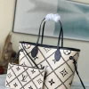 Louis Vuitton Size: 31 x 28 x 14 cm