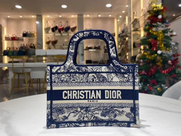 Book Tote Handbag Size: 22.5x24x8 cm - Image 2