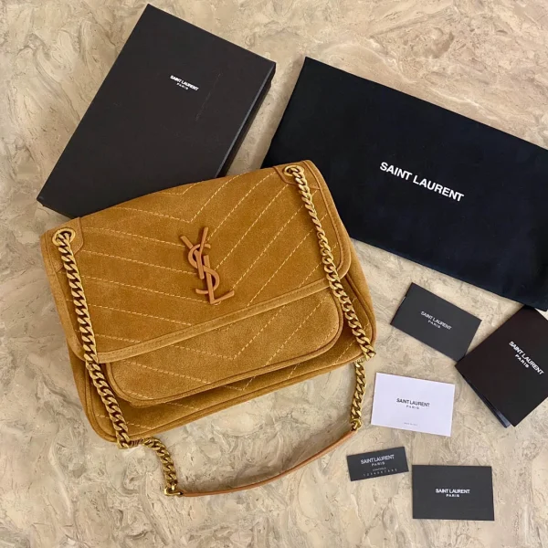 Cowhide bag Size: 28x20x8cm Code: 498894