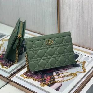 Caro Collection Chain Clutch Size:19x14x3cm