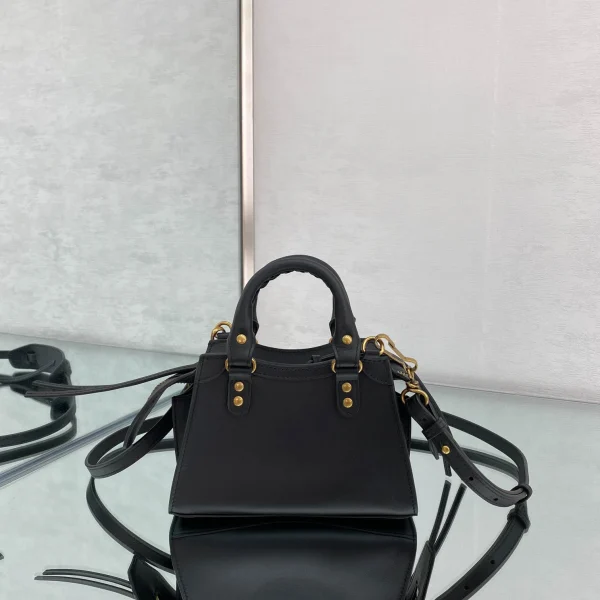 Balenciag* Neo Classic biker bag Model: 1993 Size: 13.5*18*7.5*12cm - Image 8