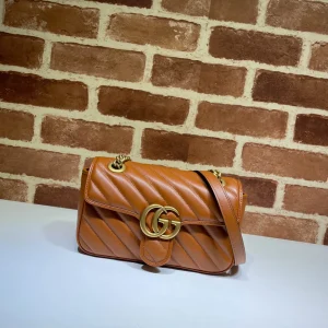 Model: 446744 Size: 23x14x6cm