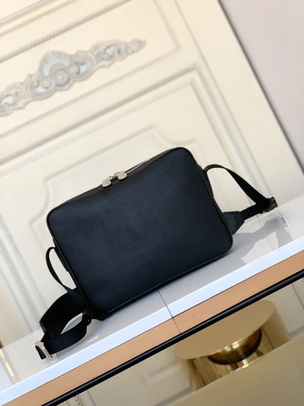 Louis Vuitton Size 29.5x20x10.5 cm - Image 9