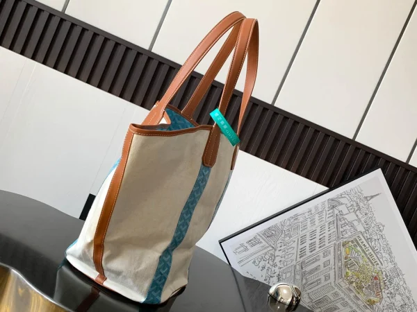 Belharra Beach Bag Size: 35cmx22.5cmx60cm - Image 18
