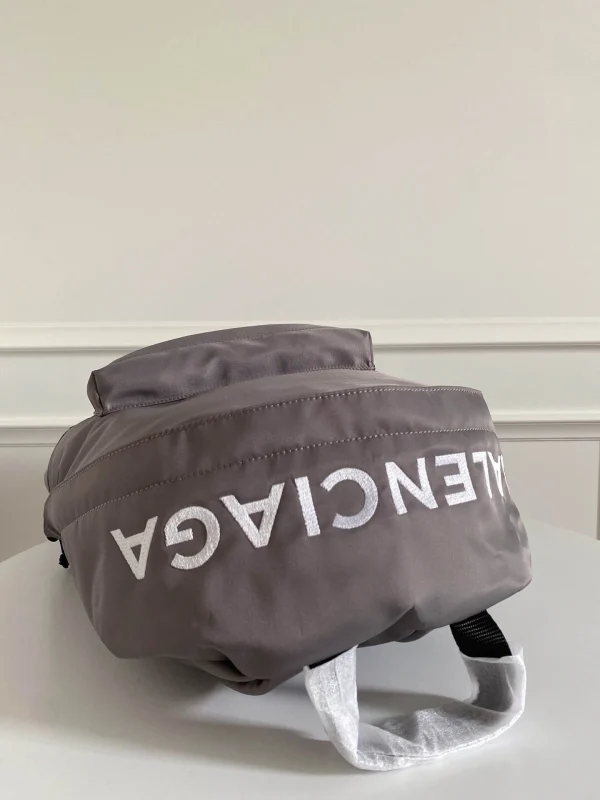 Balenciaga Shoulder Backpack Size: 36*49*13 - Image 7
