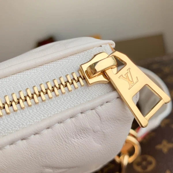 Louis Vuitton Item No.: M57793 Size: 26x20x12cm - Image 2