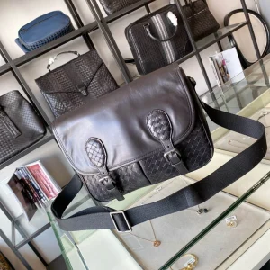 BV Briefcase Size: 32cm 98015