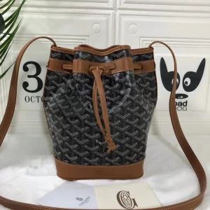 Goyard Shoulder Bucket Bag Size: 17.5*15*H 23cm